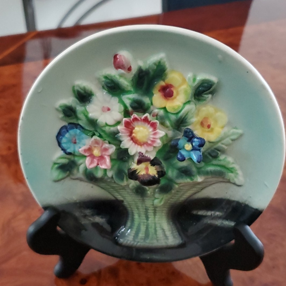 Dee Bee floral decorative small plate